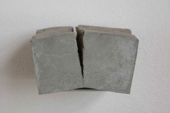Beton, Maße ca. 13 × 18 × 13 cm³, 2005
