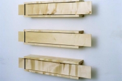 Geschirrschrank, Ahorn, Maße ca. 140 × 165 × 20 cm³, 1999